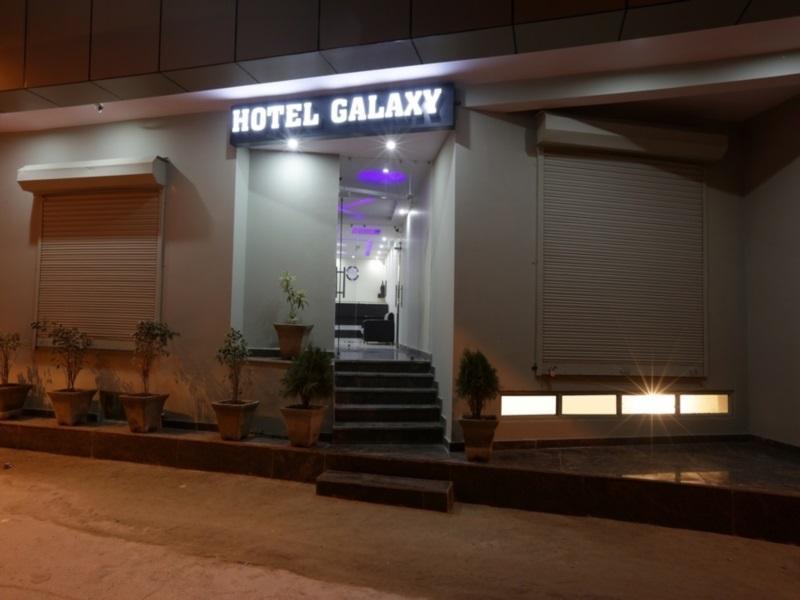 Hotel O Mahipalpur Inn Нью-Дели Экстерьер фото