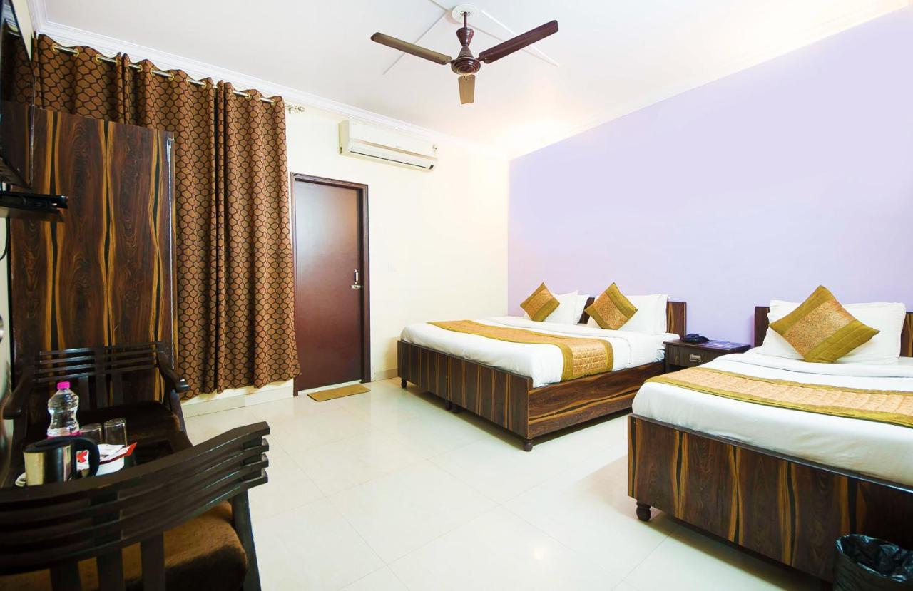 Hotel O Mahipalpur Inn Нью-Дели Экстерьер фото