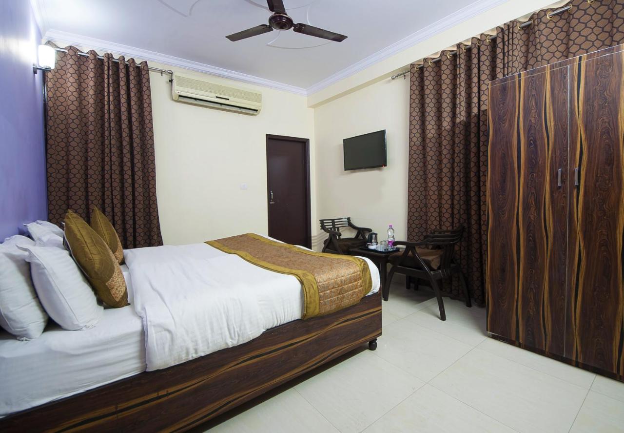 Hotel O Mahipalpur Inn Нью-Дели Экстерьер фото
